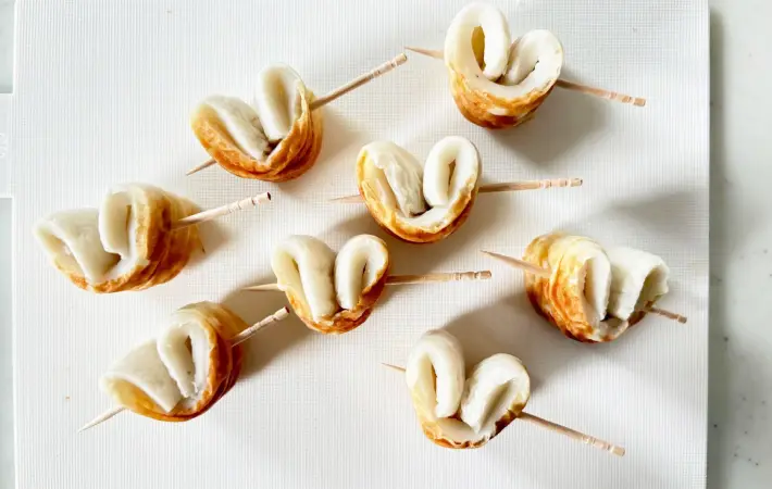 ちくわをハートの形にした画像（撮影：エニママ）