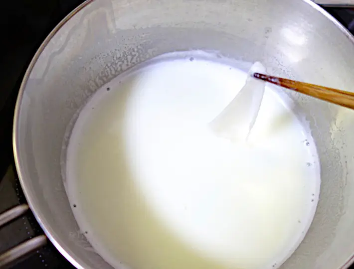 引き上げている画像（撮影：エニママ）