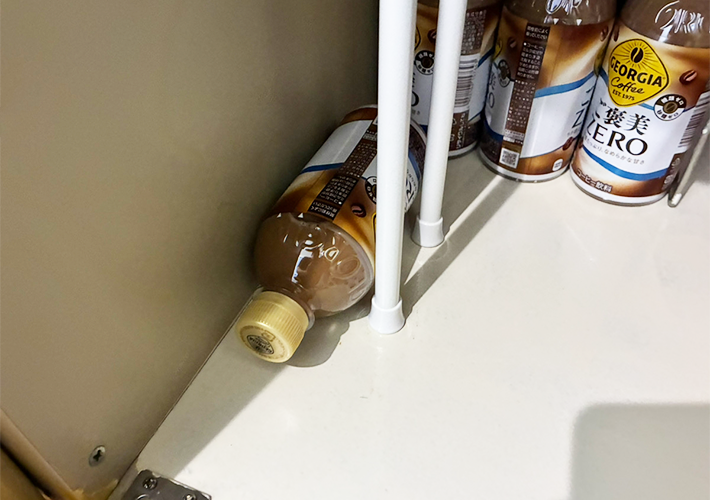 つっぱり棒の活用写真（撮影：grapeライフハック編集部）