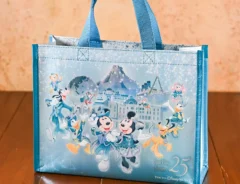 アーモンドチョコレートバーのパッケージ写真(撮影:grapeフード編集部)