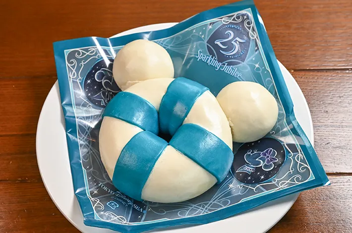 『スペシャルうきわまん（エビ＆さつまいも）』の写真（撮影：grapeフード編集部）