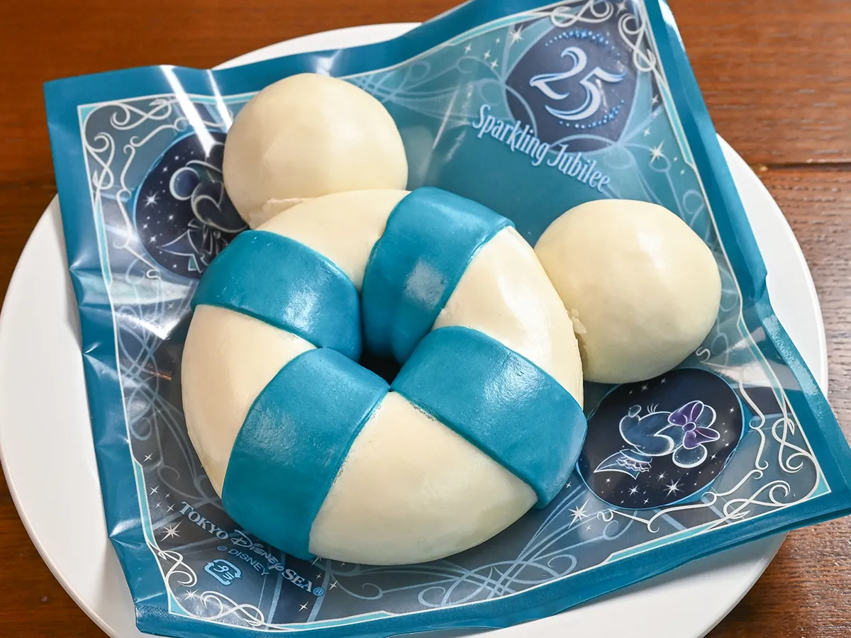 『スペシャルうきわまん（エビ＆さつまいも）』の写真（撮影：grapeフード編集部）