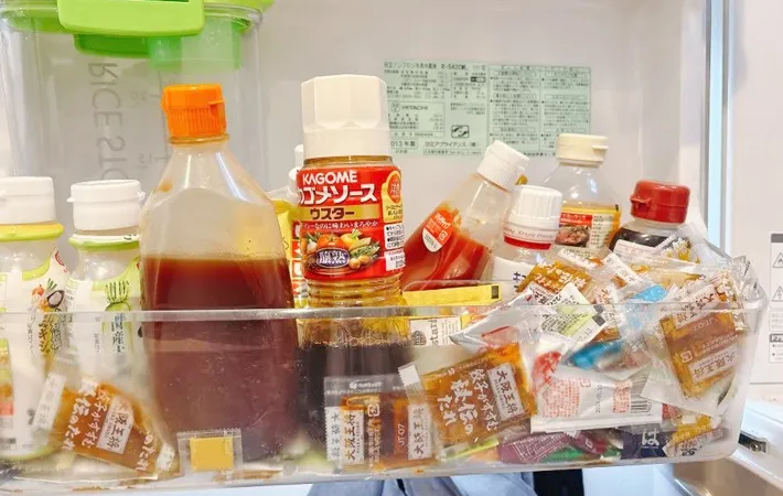 『ごちゃついたドアポケット』の写真（撮影：キジカク）