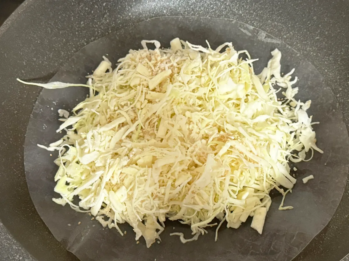 ライスペーパーお好み焼き(撮影:grape芸能編集部)