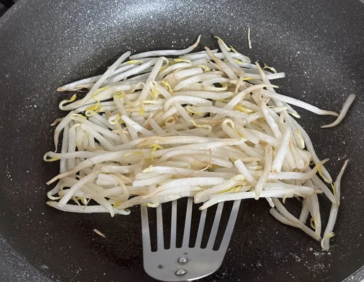 羽根付きもやし（撮影：grape芸能編集部）