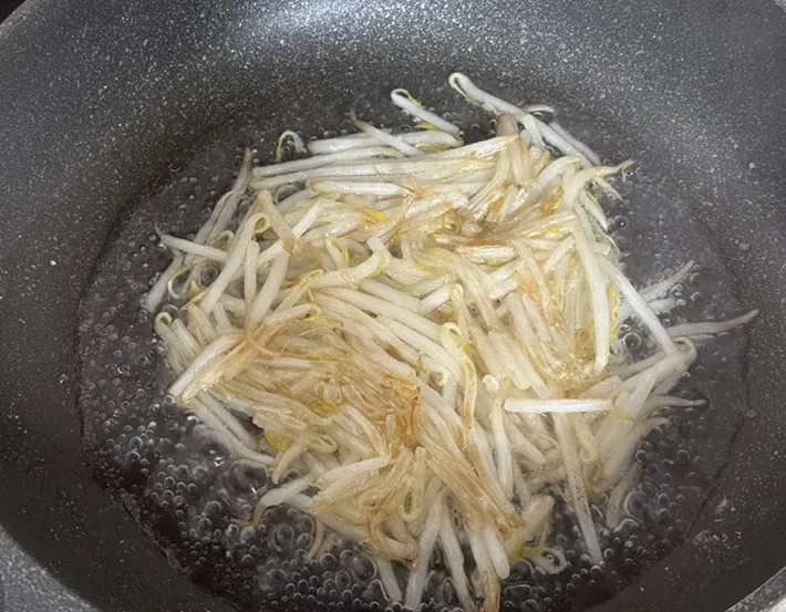 羽根付きもやし（撮影：grape芸能編集部）