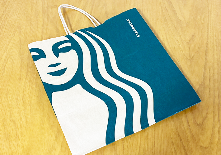 紙袋の活用法（撮影：grapeライフハック編集部）