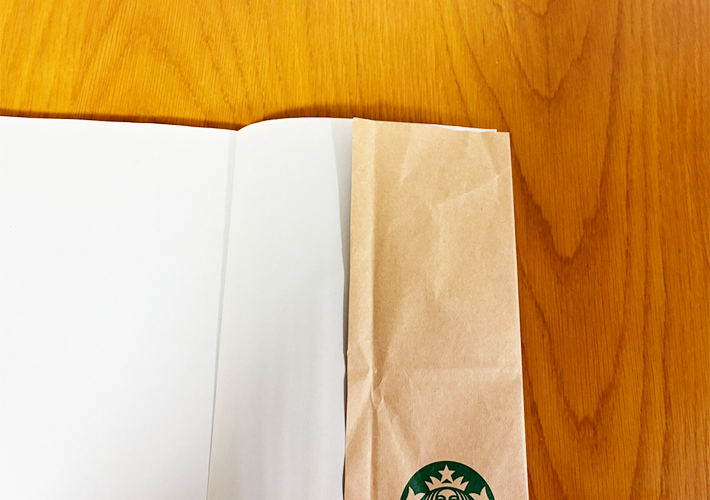 紙袋の活用法（撮影：grapeライフハック編集部）