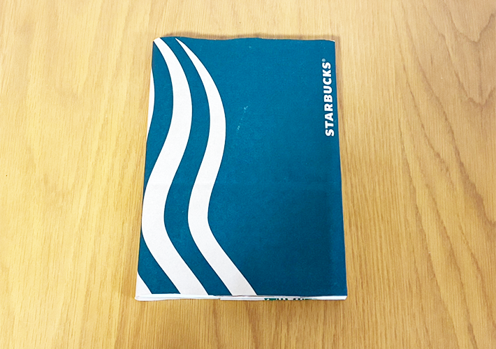 紙袋の活用法（撮影：grapeライフハック編集部）