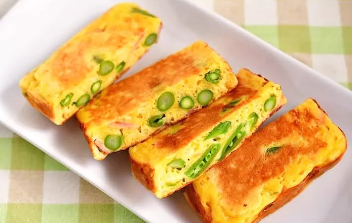 『春野菜のケークサレ』の完成写真（撮影：小泉明代）