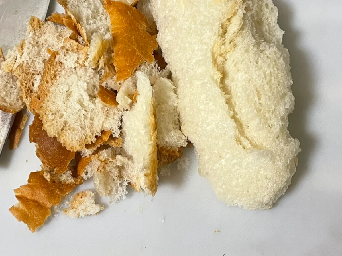 フランスパンの写真（撮影：grape芸能編集部）