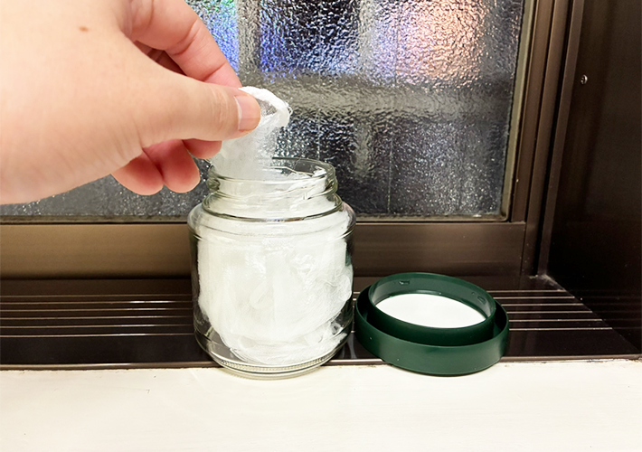 コーヒーの空き瓶活用写真（撮影：grapeライフハック編集部）