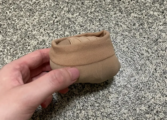 『ストッキング団子』の写真（撮影：grapeライフハック編集部）