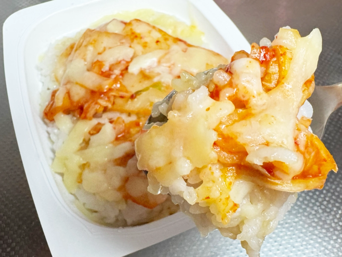 キムチチーズライスの写真（撮影：grapeフード編集部）