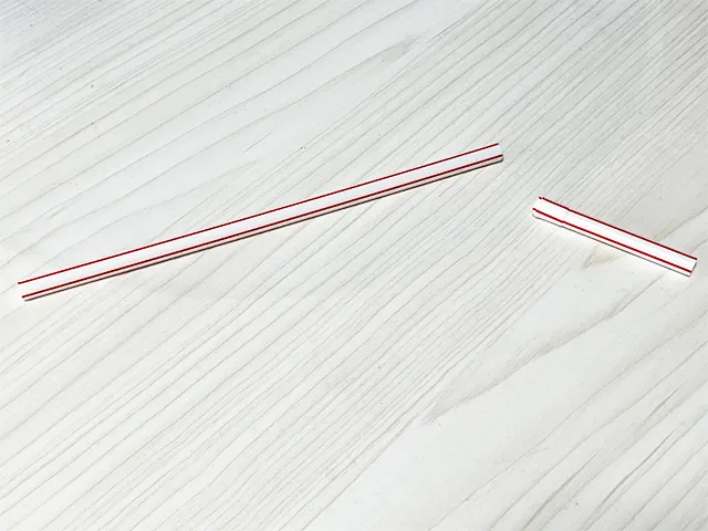 ストローをカットした場面（撮影：grapeライフハック編集部）