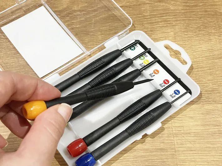 ダイソーのドライバーの写真（撮影：grapeライフハック編集部）