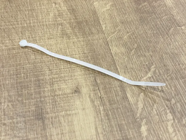 切らずに外せた結束バンド写真（撮影：grapeライフハック編集部）