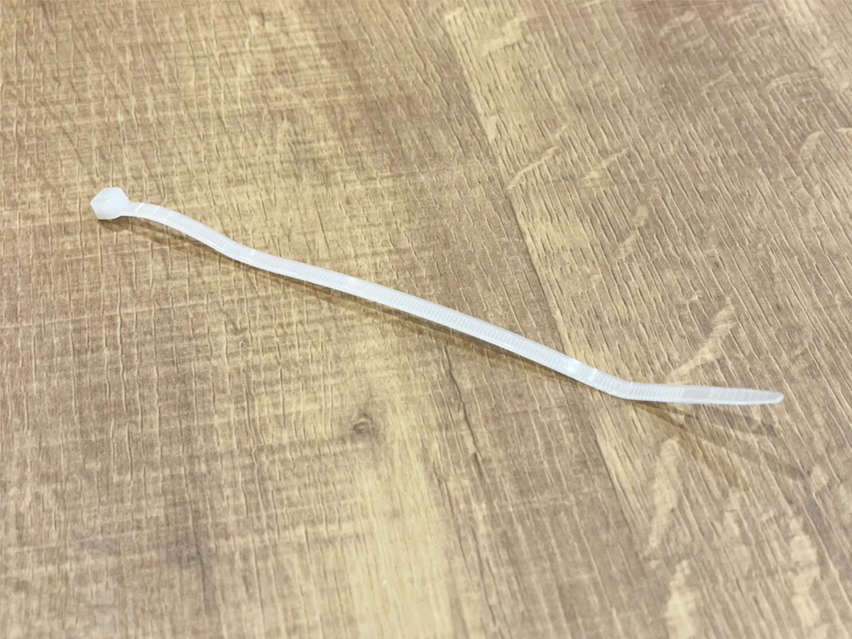 切らずに外せた結束バンド写真（撮影：grapeライフハック編集部）
