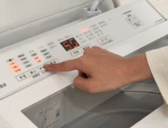 洗濯をする写真（撮影：Heulie）