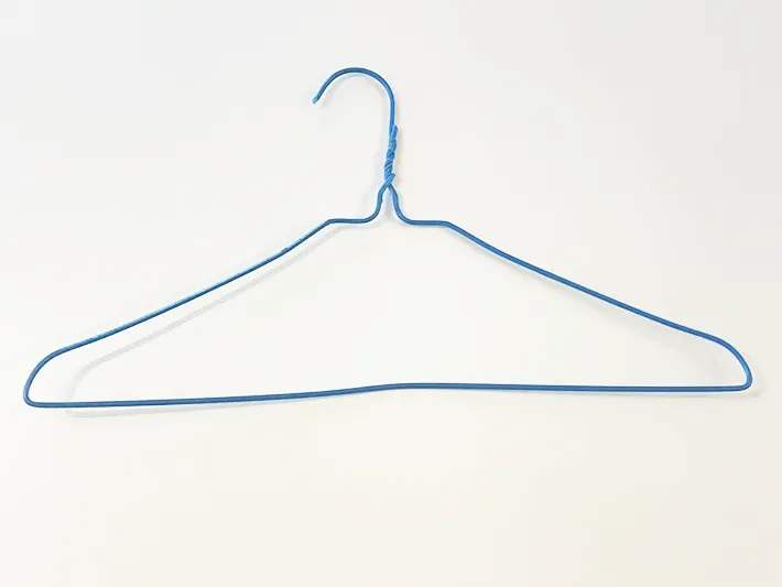 針金ハンガーの写真（撮影：ライフハック編集部）