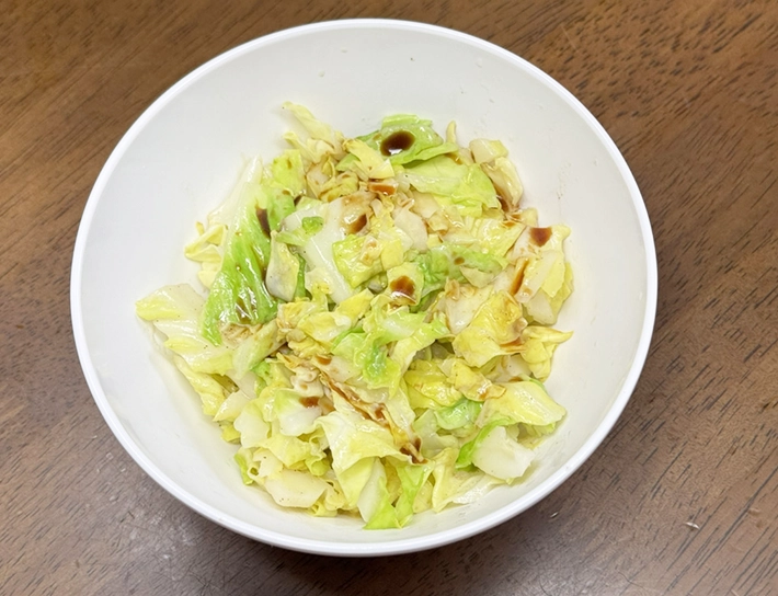 キャベツバターの写真（撮影：grapeフード編集部）