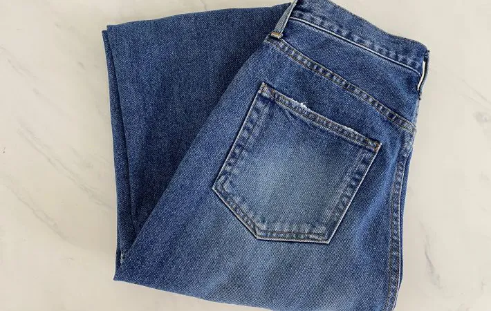 ジーンズの写真（撮影：Heulie）