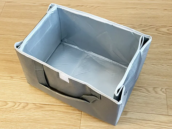 ダイソー『バッグになる！アイロンマット』を組み立てた写真（撮影：ライフハック編集部）