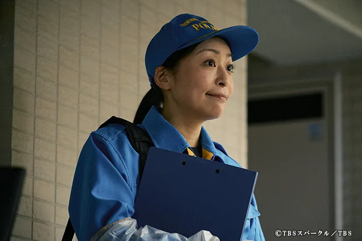 『田鎖ブラザーズ』に出演する内田慈さんが写る場面写真