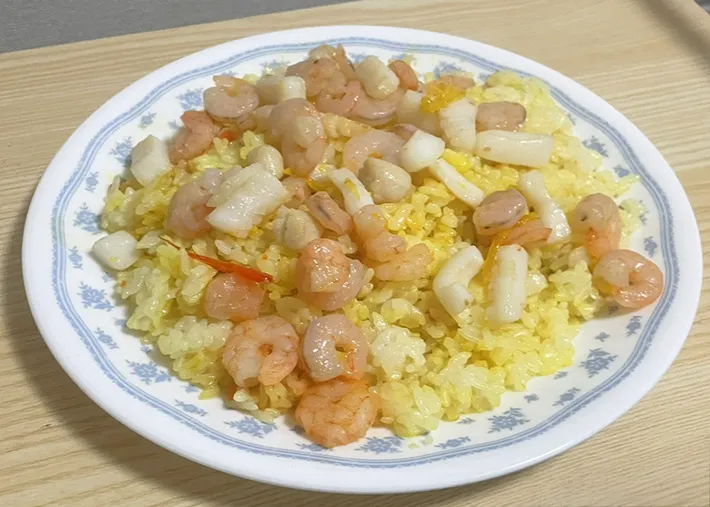 完成した『パエリア風』の料理（撮影：grapeフード編集部）