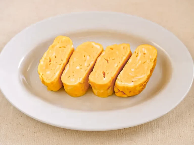 『牛乳入り玉子焼き』の完成写真（撮影：小泉明代）