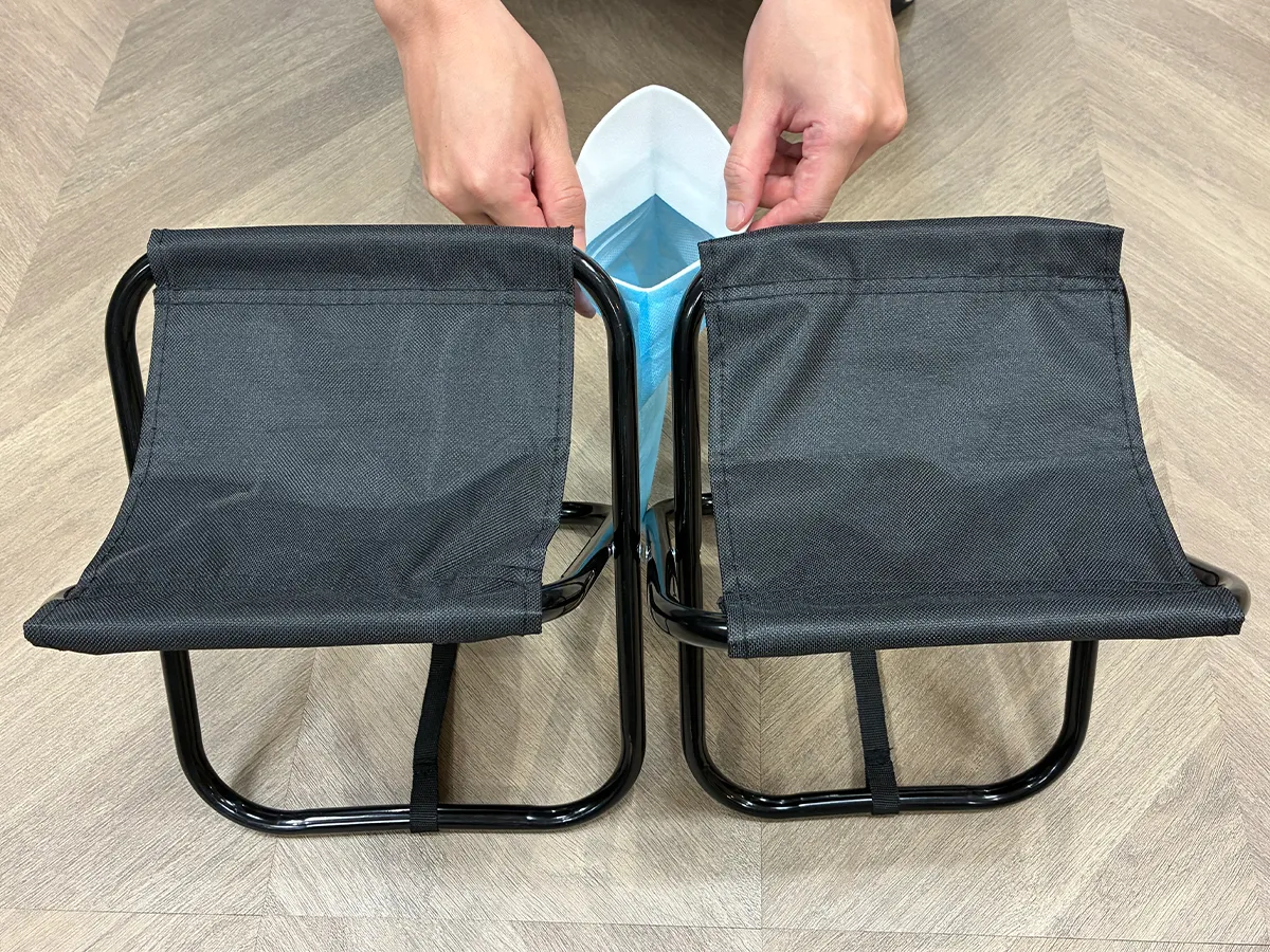 簡易洋式トイレの設置場面（撮影：grapeライフハック編集部）