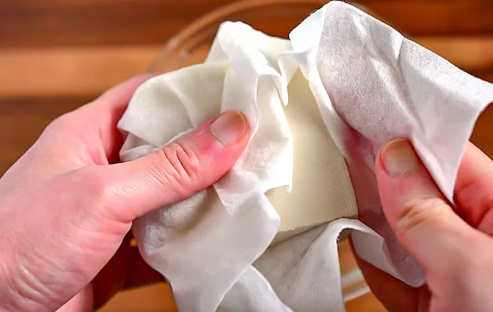 『豆腐ハンバーグ』を作る写真（撮影：小泉明代）