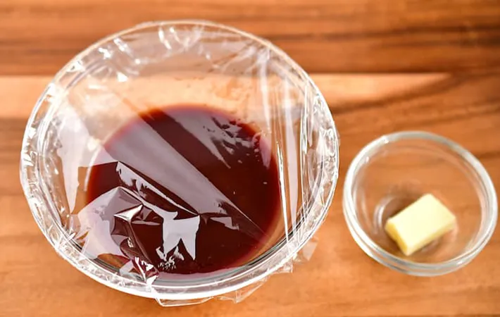 『豆腐ハンバーグ』を作る写真（撮影：小泉明代）