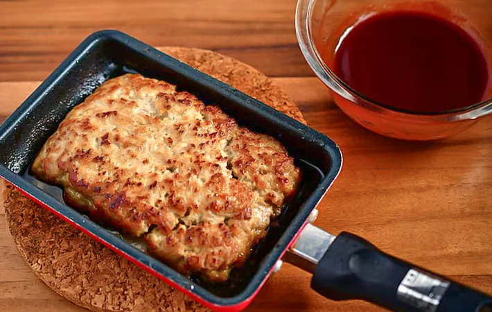 『豆腐ハンバーグ』の完成写真（撮影：小泉明代）