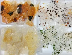 4種類のライスペーパーチップス（撮影：grapeフード編集部）