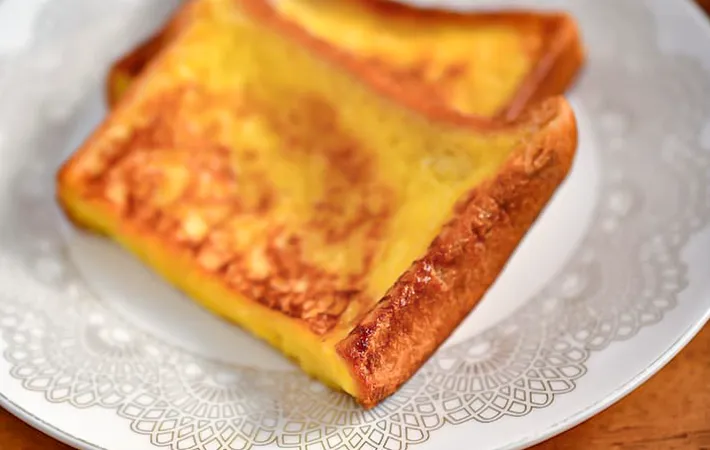 『玉子焼き器で作るフレンチトースト』の完成写真（撮影：小泉明代）