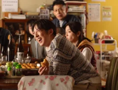 『リボーン ～最後のヒーロー～』に出演する高橋一生さんが写る場面写真