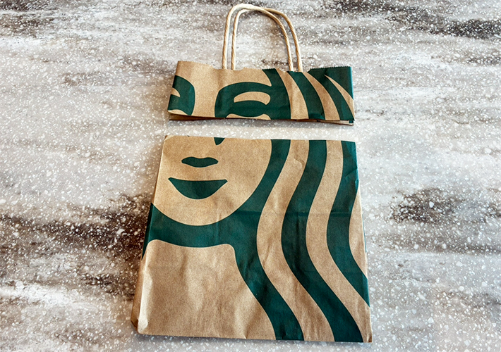 紙袋の活用写真（撮影：grapeライフハック編集部）