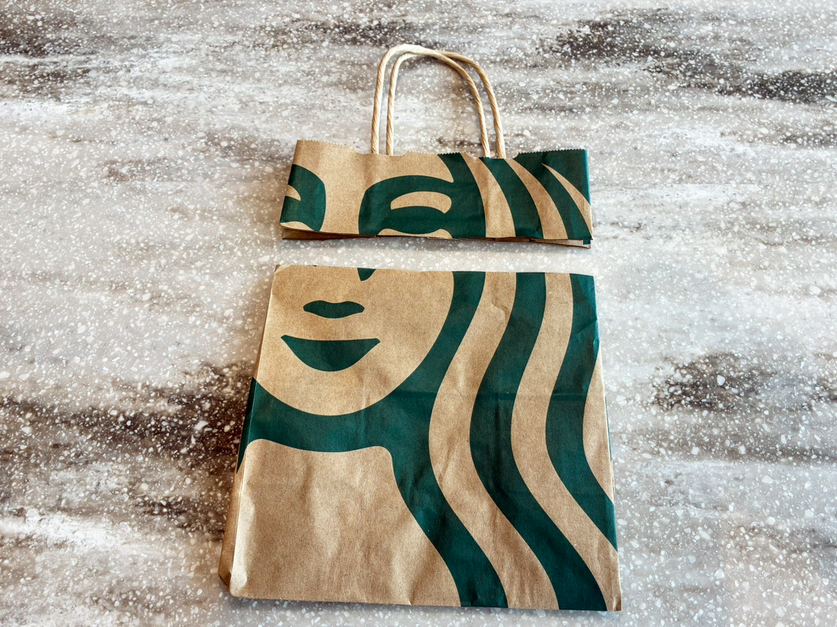 紙袋の活用写真（撮影：grapeライフハック編集部）