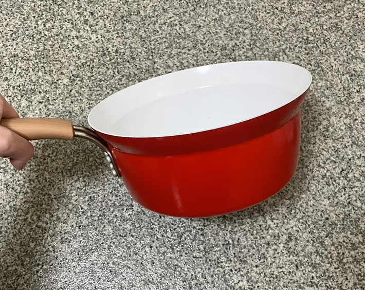 片手鍋の写真（撮影：grapeライフハック編集部）