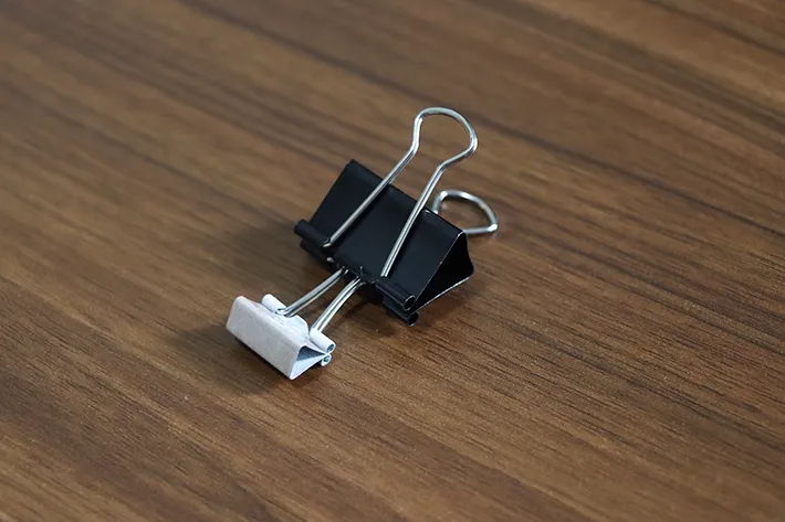 連結した2個のダブルクリップ（撮影：grapeライフハック編集部）