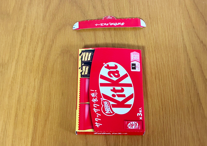 キットカットの紙箱活用写真（撮影：grapeライフハック編集部）