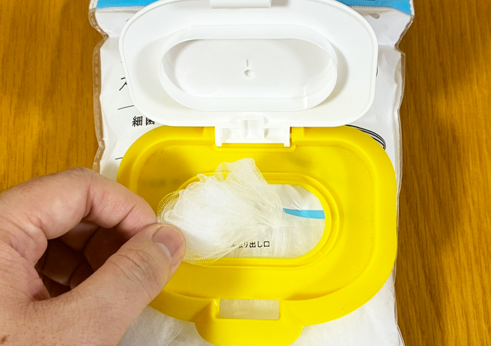 ウェットシートの蓋活用写真（撮影：grapeライフハック編集部）