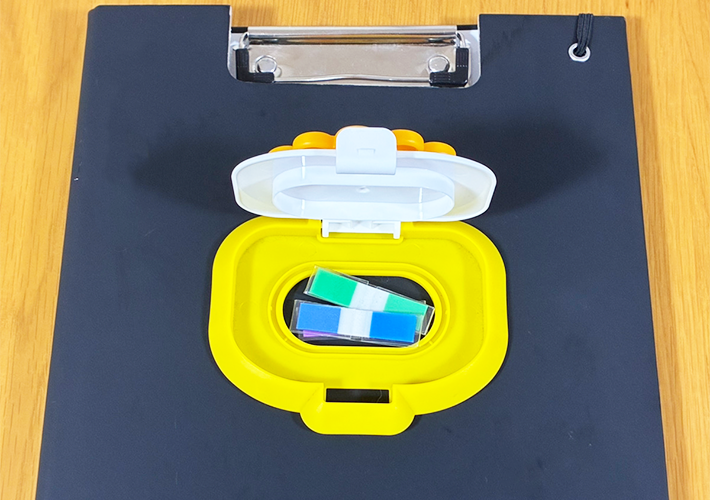 ウェットシートの蓋活用写真（撮影：grapeライフハック編集部）