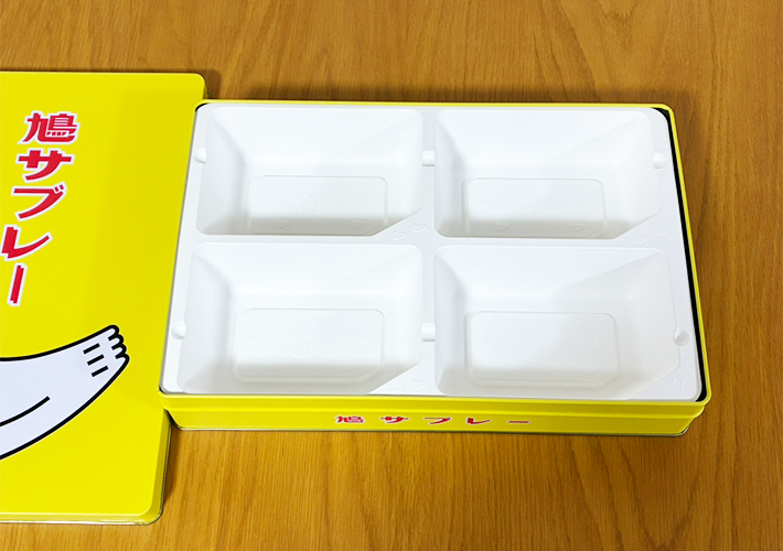 鳩サブレーの缶の活用写真（撮影：grapeライフハック編集部）