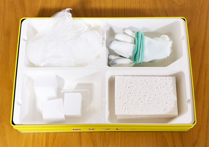 鳩サブレーの缶の活用写真（撮影：grapeライフハック編集部）