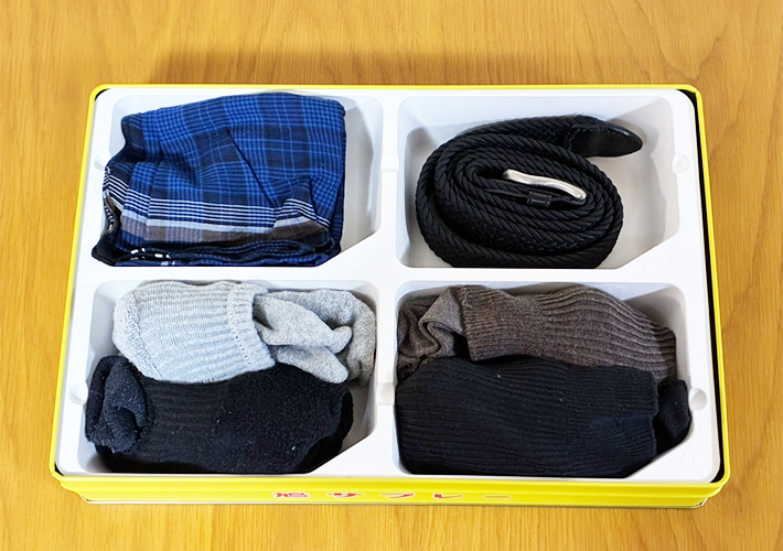 鳩サブレーの缶の活用写真（撮影：grapeライフハック編集部）