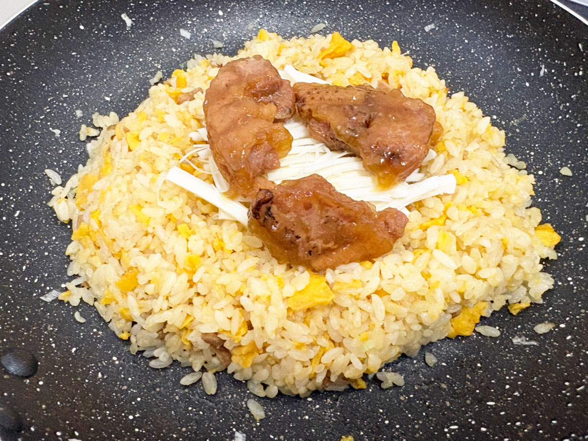 冷凍チャーハンアレンジ写真（撮影：grapeフード編集部）