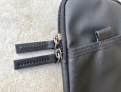 「リュック派は全員使うべき」「ガチで出し入れ1秒」　意外と困るスマホの定位置、この『ポーチ』が救世主！