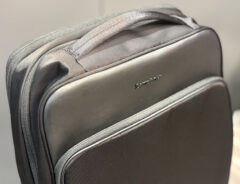 「スーツケースみたいに丈夫」「高級感あるのに軽いから驚いた」　『サムソナイト』のバックパックなら仕事も旅行も大活躍！